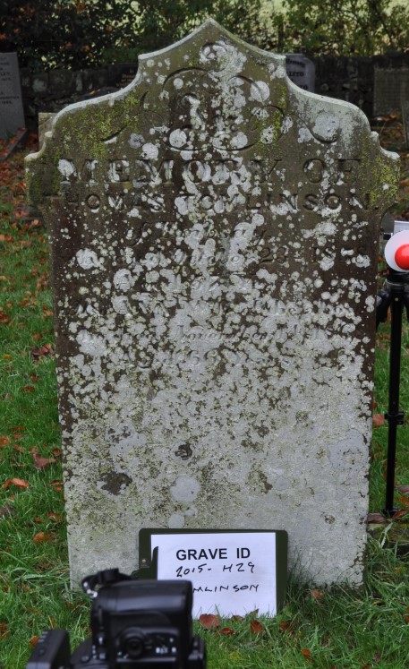 Gravestone with red RTI snooker ball attached to one side